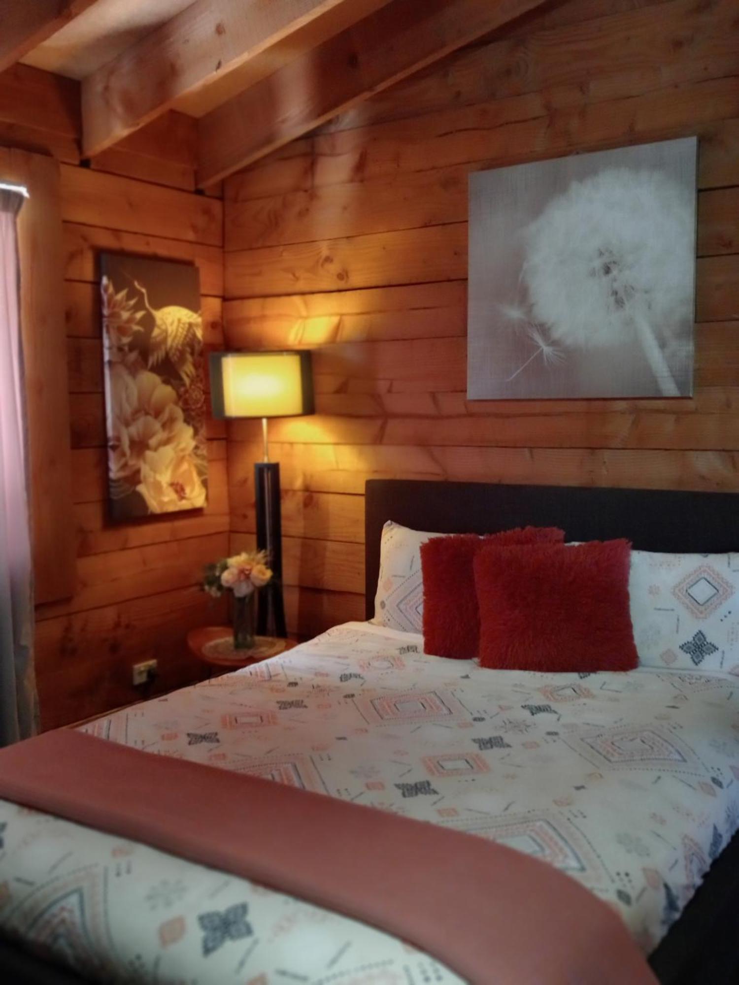 Ferienhaus Hot Spa Log Fire Up To 16 Guests
